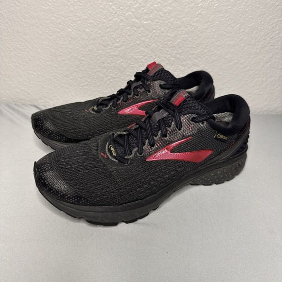 Brooks Ghost 11 GTX Womens Size 9.5 Running Shoes Black Red Athletic Sneakers - Picture 2 of 7